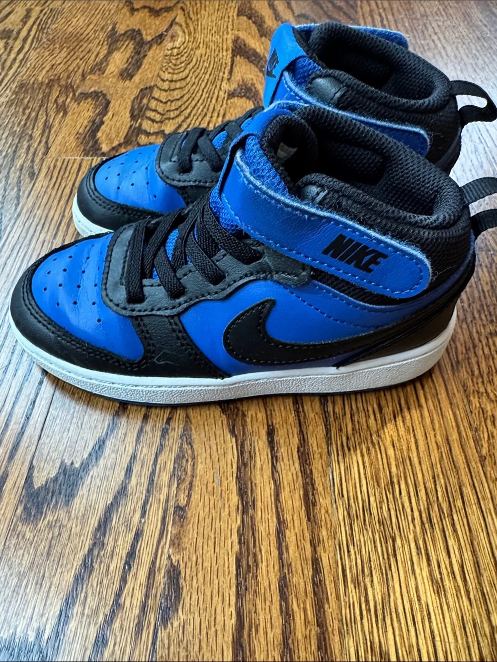 Nike youth high